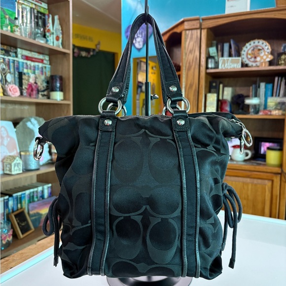 Coach Black Poppy Hand Bag with Silver Hangtag - Picture 11 of 12